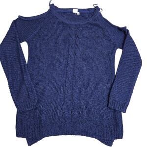 Cloth Woman's Blue cold shoulder Sweater size M